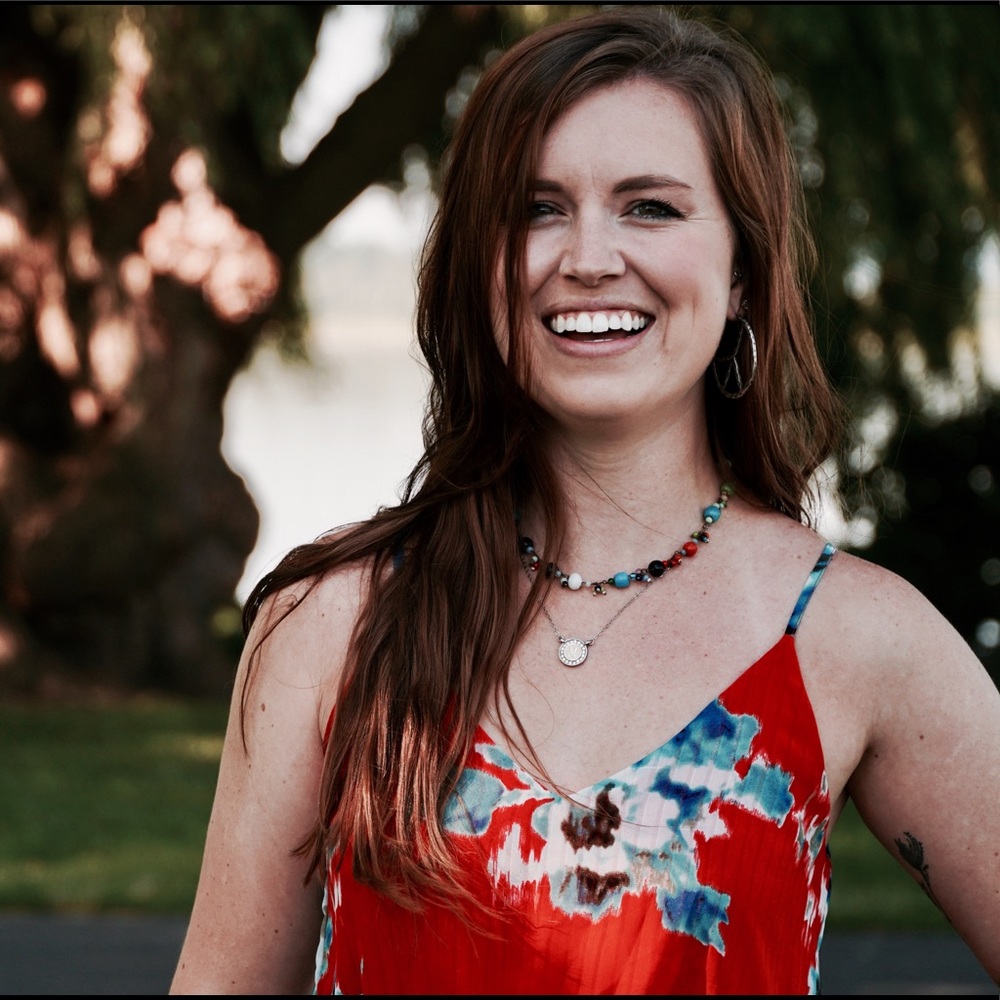 Meet your Posher, Makenzie